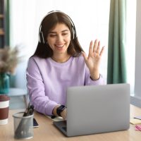 「また連絡するね」って英語でどう言う？