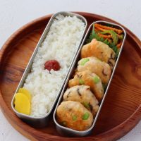 フライパンを洗わず2品！「海老入り豆腐つくね」「人参とピーマンの味噌キンピラ」2品弁当