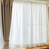 フックは外さなくてOK！ほこり・花粉すっきり「カーテンの簡単な洗い方」