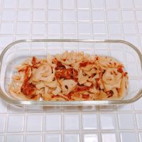 油を使わずヘルシー！ご飯が進む『れんこんとおかかのきんぴら風』の作り置き