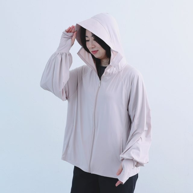 ひんやり 接触冷感 UVカットパーカー