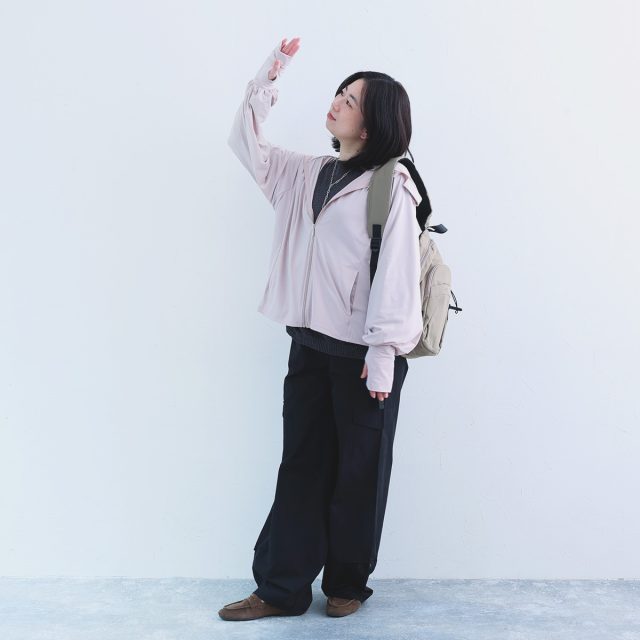 ひんやり 接触冷感 UVカットパーカーのスタイリング