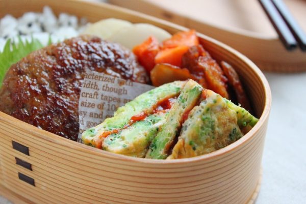 ブロッコリーとチーズのサンドオムレツ