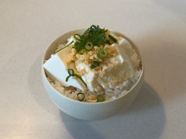 たぬき豆腐丼