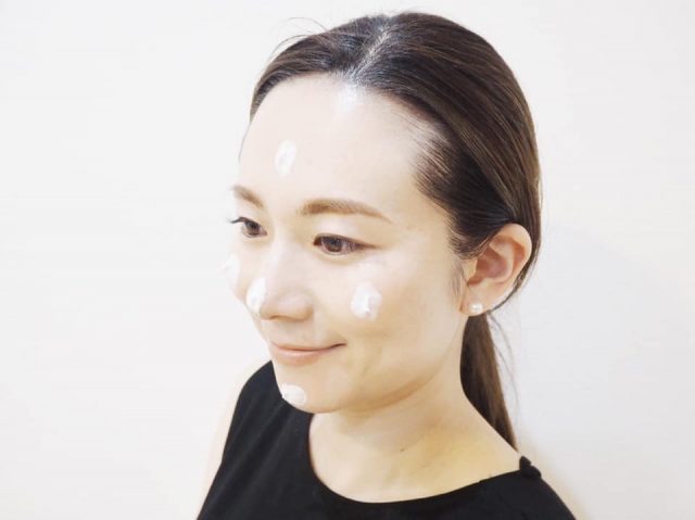 日焼止めの塗り方