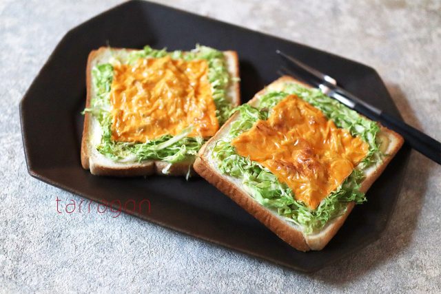 キャベチーズトースト