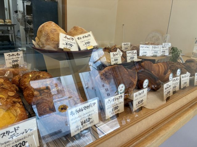 大久保ベーカリーの店内