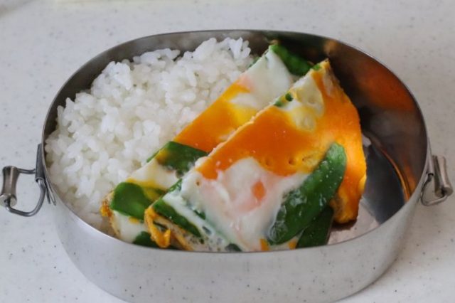副菜を詰めたお弁当