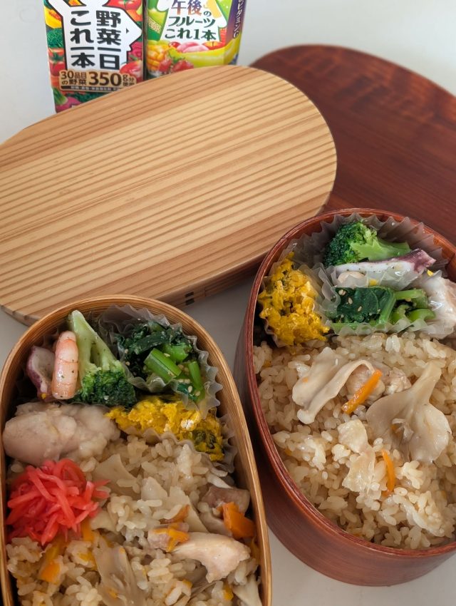 お弁当箱2つ