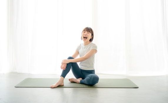 笑顔の女性