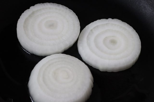 輪切りのたまねぎ