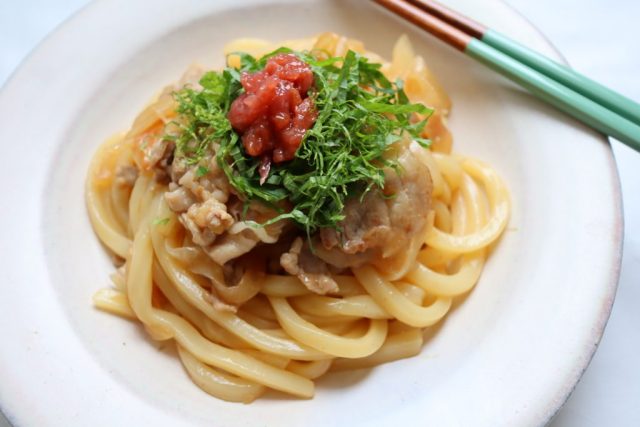 梅しそ焼きうどん