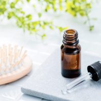 汗ばむ季節の肌を整える！夏に取り入れたいおすすめスキンケア3つ