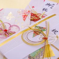 結婚式・出産・葬儀…いくら包む？冠婚葬祭のお金の相場