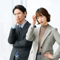 報連相が苦手なのはなぜ？「報告できない心理」と対処法