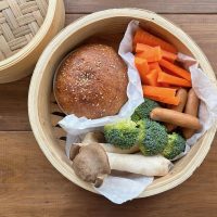 せいろで一度に完成！「パンと温野菜のシンプルモーニング」