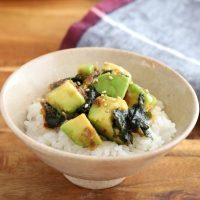 火を使わず5分で完成！美肌をつくる「アボカドのおかか醤油」