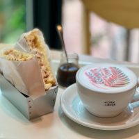 【銀座】レインボーラテとホットサンドのモーニング@ROAR COFFEE Parkside Ginza Tokyo【vol.632】
