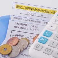 猛暑の家計を救う！電気代と食費を削るコツ3選