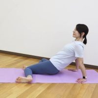 【朝1分】お尻がキュッ！歩き出しが軽くなる「股関節ストレッチ」
