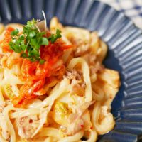 ご飯を炊き忘れた朝に！簡単「焼きうどん」レシピ3選