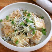 火いらず3分！たんぱく質しっかり「豆腐の濃厚ごまだれサラダ」