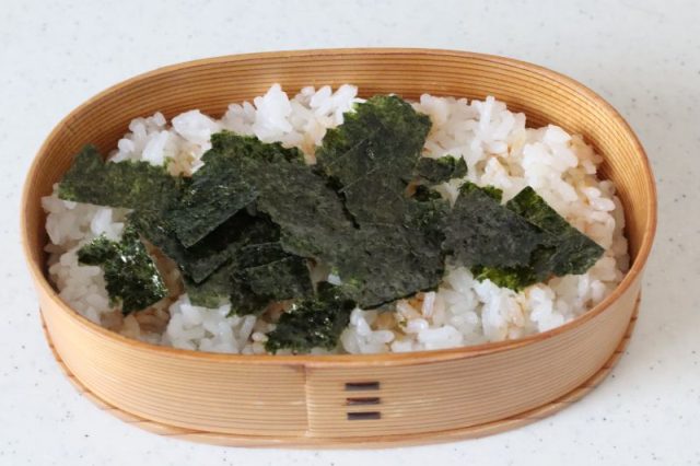 2品弁当の詰め方プロセス