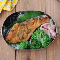 「魚おかずのハードルが下がる」レンジ副菜つき！お弁当レシピ3つ