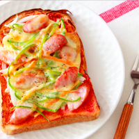 いつもの食パンがごちそうに！簡単「チーズトースト」レシピ3選