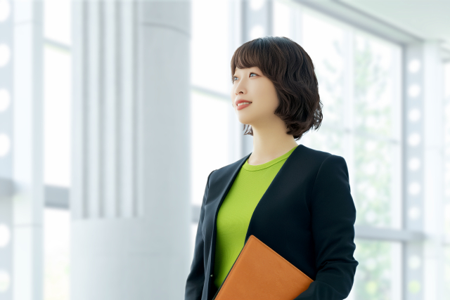 女性