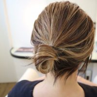 伸ばしかけの髪がまとまらない…！ボブ・前髪の「簡単ヘアアレンジ」3つ