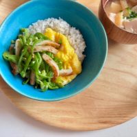 暑い朝は手軽に涼やかに！夏野菜と「器」で楽しむ朝ごはん