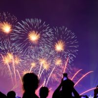 「歓声を上げる」を表す英単語は？