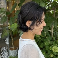 汗や湿気で巻き髪が取れる人へ！夏におすすめの「パーマヘア」