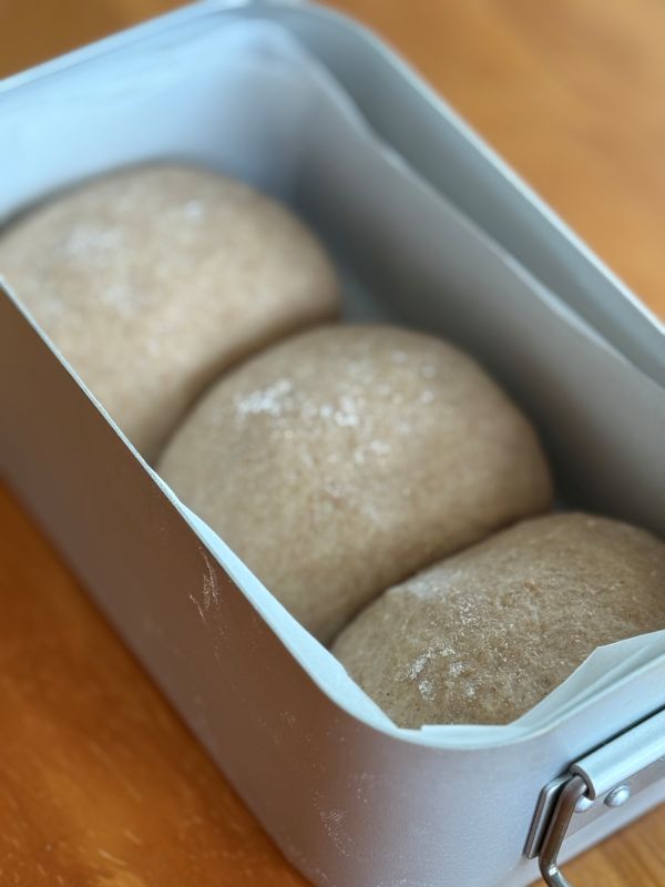 メスティンに入れたパン生地