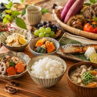 「食べても、また食べたい…」秋の食欲に振り回されない朝習慣3つ