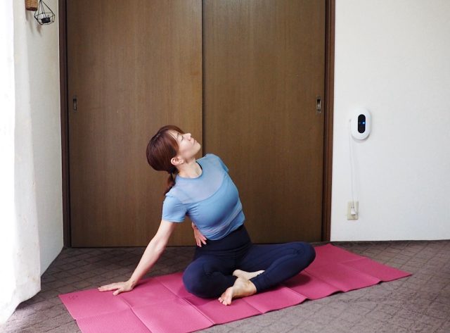 側屈のストレッチ