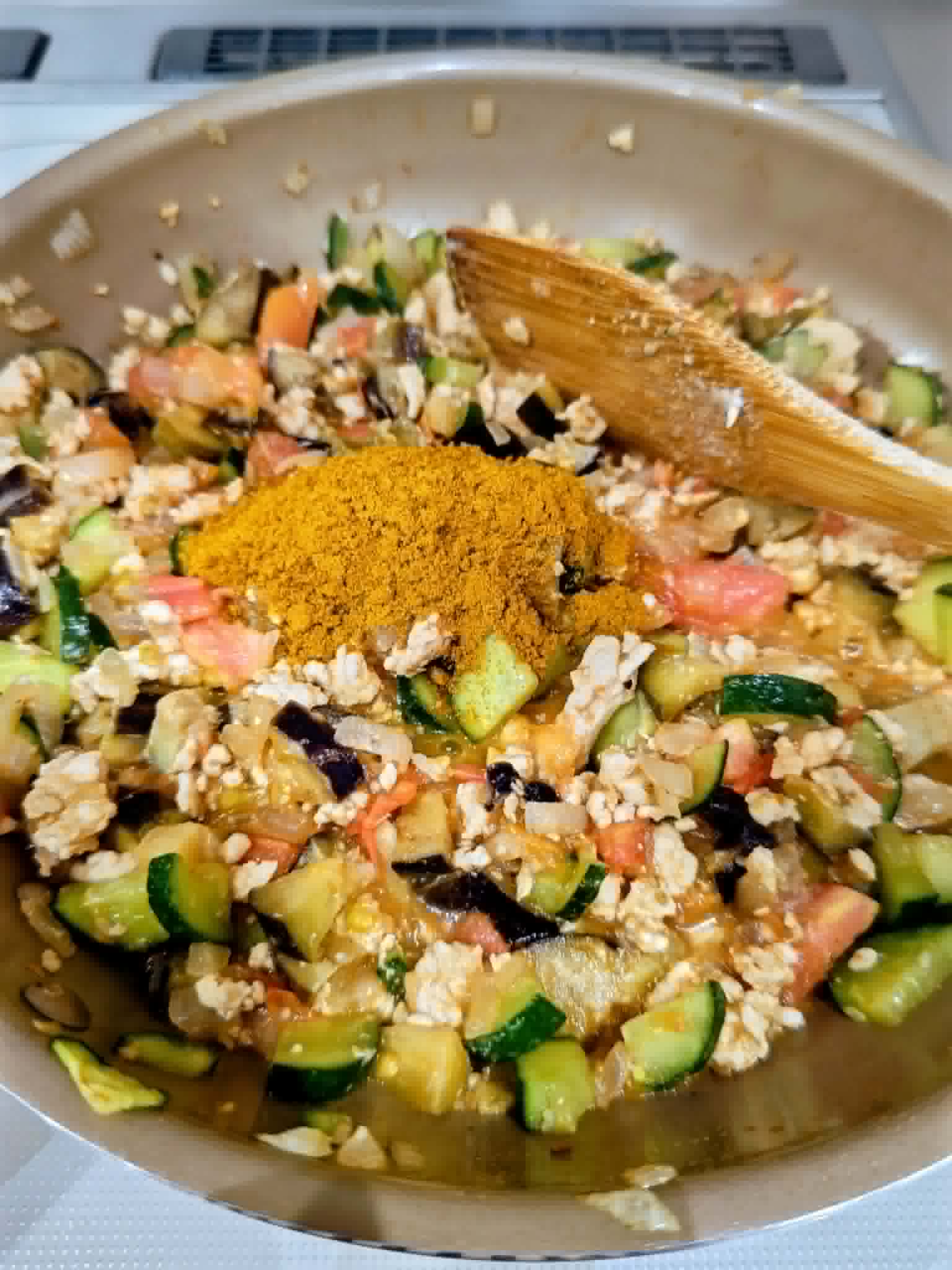 夏野菜のキーマカレー