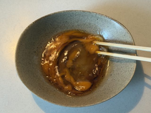 耐熱皿と菜箸