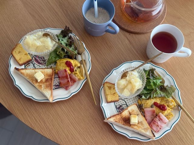 朝食