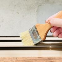 朝5分でスッキリ！頑張らずにできる「窓サッシ掃除」のコツ3つ