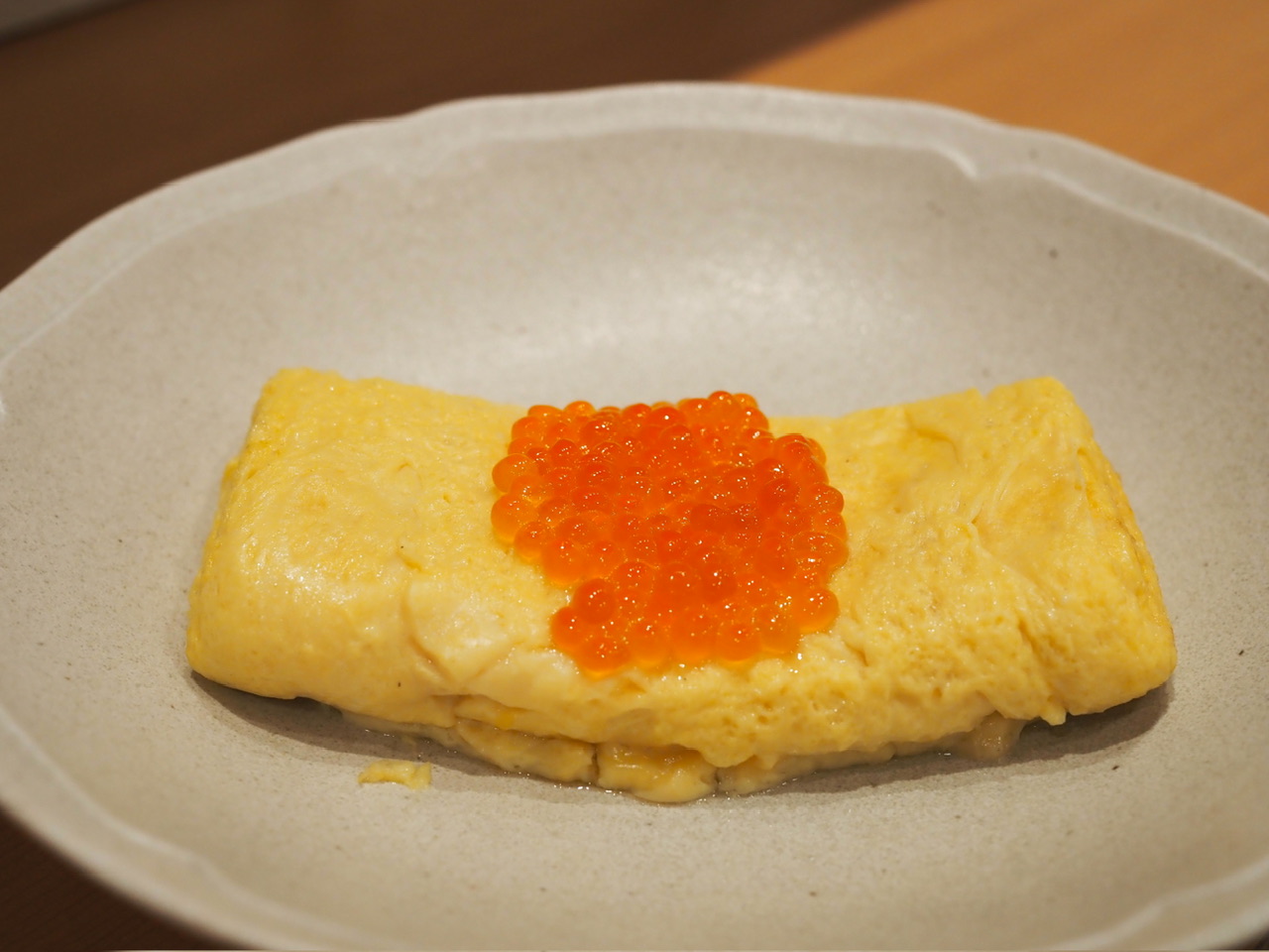 いくらがのっただし巻き玉子