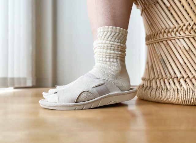 fit it BASICの「足裏アーチを支える フィットするスリッパ」