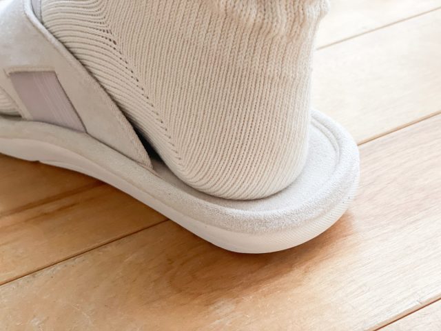 fit it BASICの「足裏アーチを支える フィットするスリッパ」
