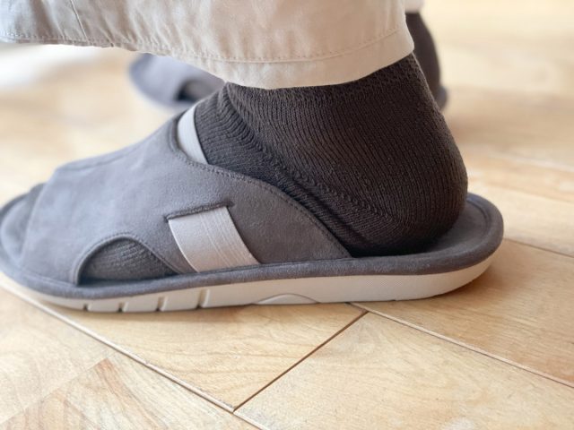 fit it BASICの「足裏アーチを支える フィットするスリッパ」