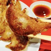 1mm以下の極薄皮！冷凍庫にストックしたい「古都の元祖焼餃子」