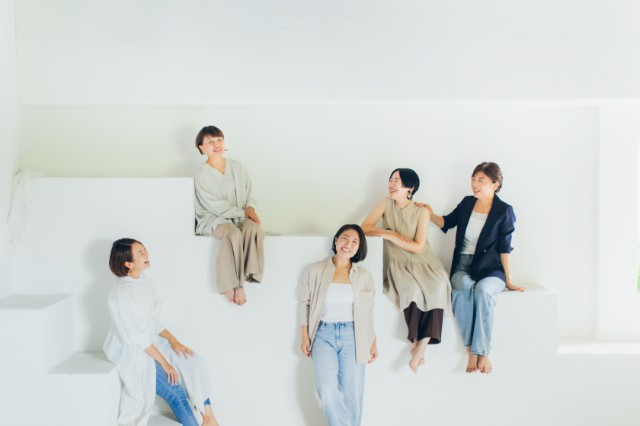 5人の女性