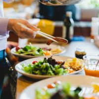 朝のうちに少し進めると一日がラク！余裕をつくる4人の朝習慣