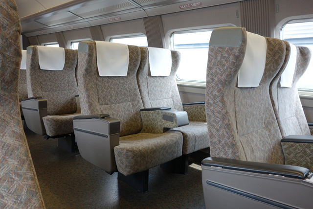 列車の座席　シート　旅行