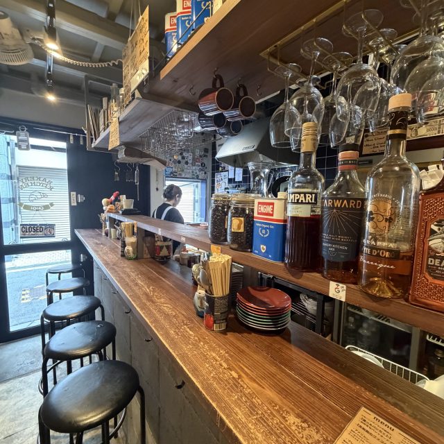 Bakery Kitchen aioiの店内カウンター